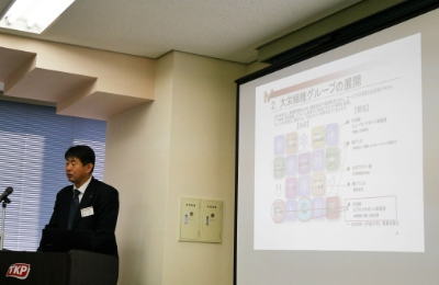 講演の様子の写真